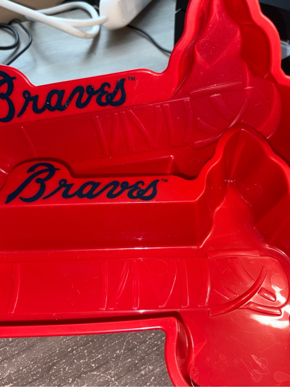 Atlanta Braves Red Plastic Tray / Chip Dip Container -Set of 2